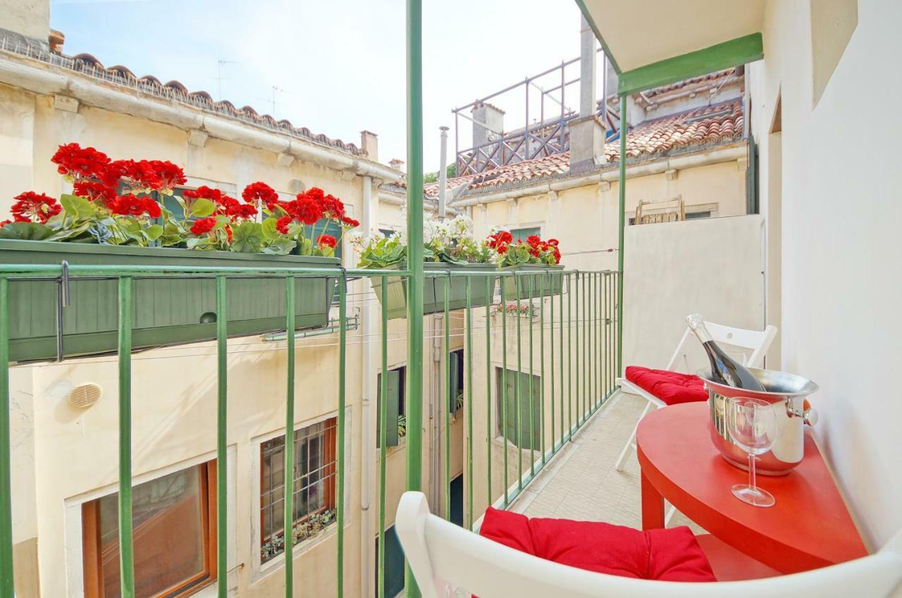 Calle Dei Fabbri Apartment Венеция Экстерьер фото